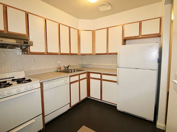 5th image of 687 Bergen St #1