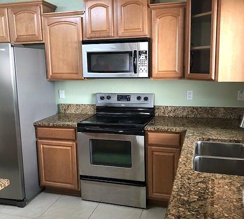 2nd image of 11120 W Campbell Ave