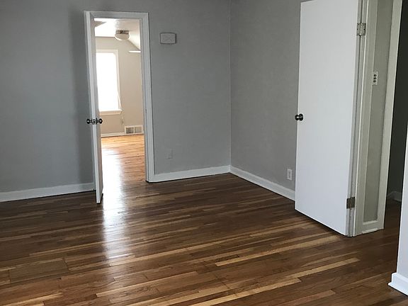 4th image of 1288 E 348th St
