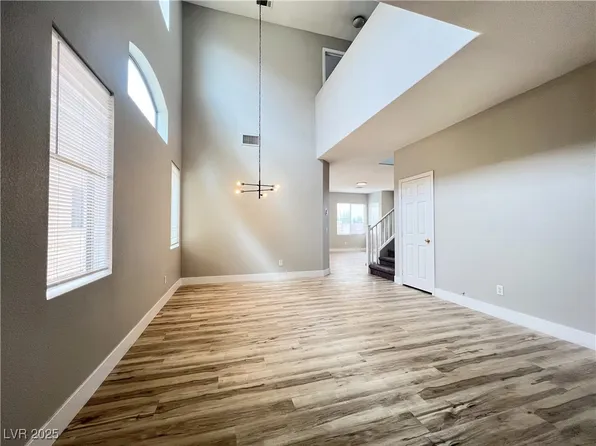7696 Mocorito Ave, Las Vegas, NV 89113