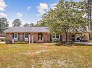 1975 Dobbin Holmes Rd, Eastover, NC 28312