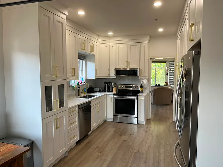 3192 E 1st Ave — Photo 17