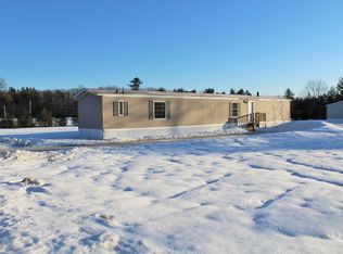 28 Frog Pond Dr, Turner, ME 04282