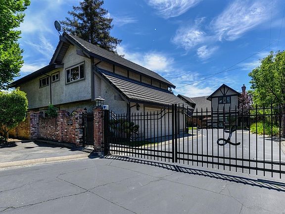 3rd image of 444 Sierra Ln