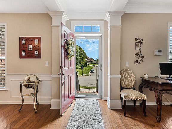 5th image of 3091 Brookview Forest Dr