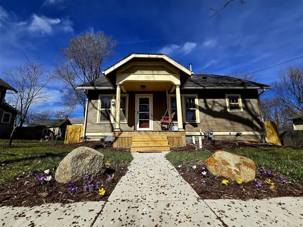 303 E Hempstead Ave, Fairfield, IA 52556