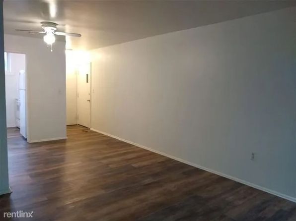 Spacious 2 bedroom, 373 Walban Dr #393, Painesville, OH 44077