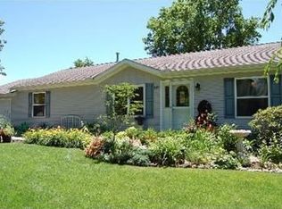 225 Sheridan St, Sheridan, IL 60551