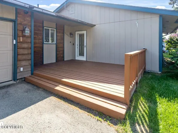 11841 Suncrest Dr, Anchorage, AK 99515