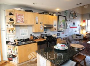 3366 N Clark St APT 3R, Chicago, IL 60657