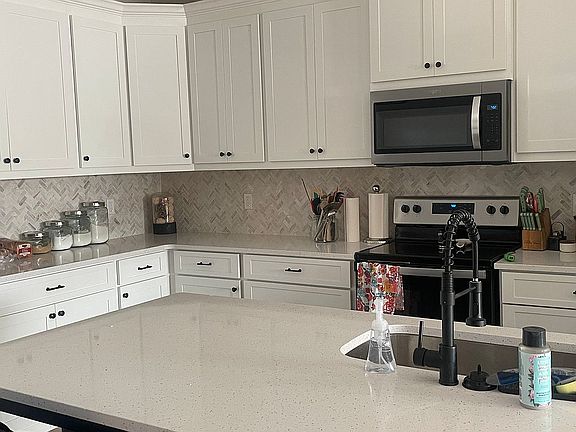3rd image of 2100 Waterstone Dr