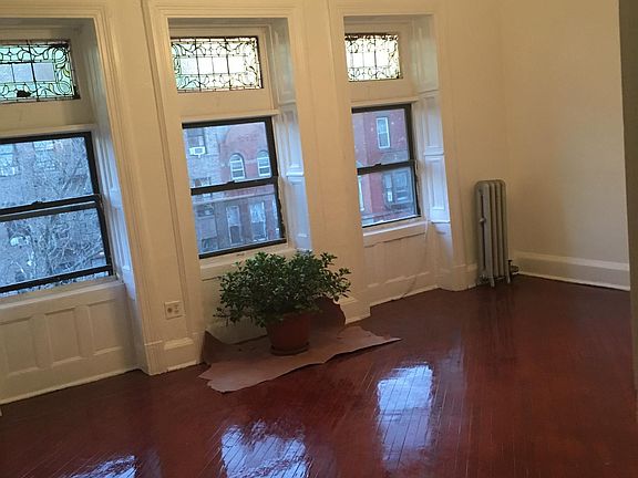2nd image of 643 Saint Marks Ave APT 3