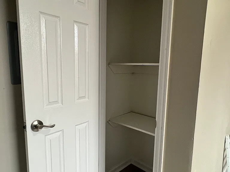 38 Winans St #7 — Photo 2