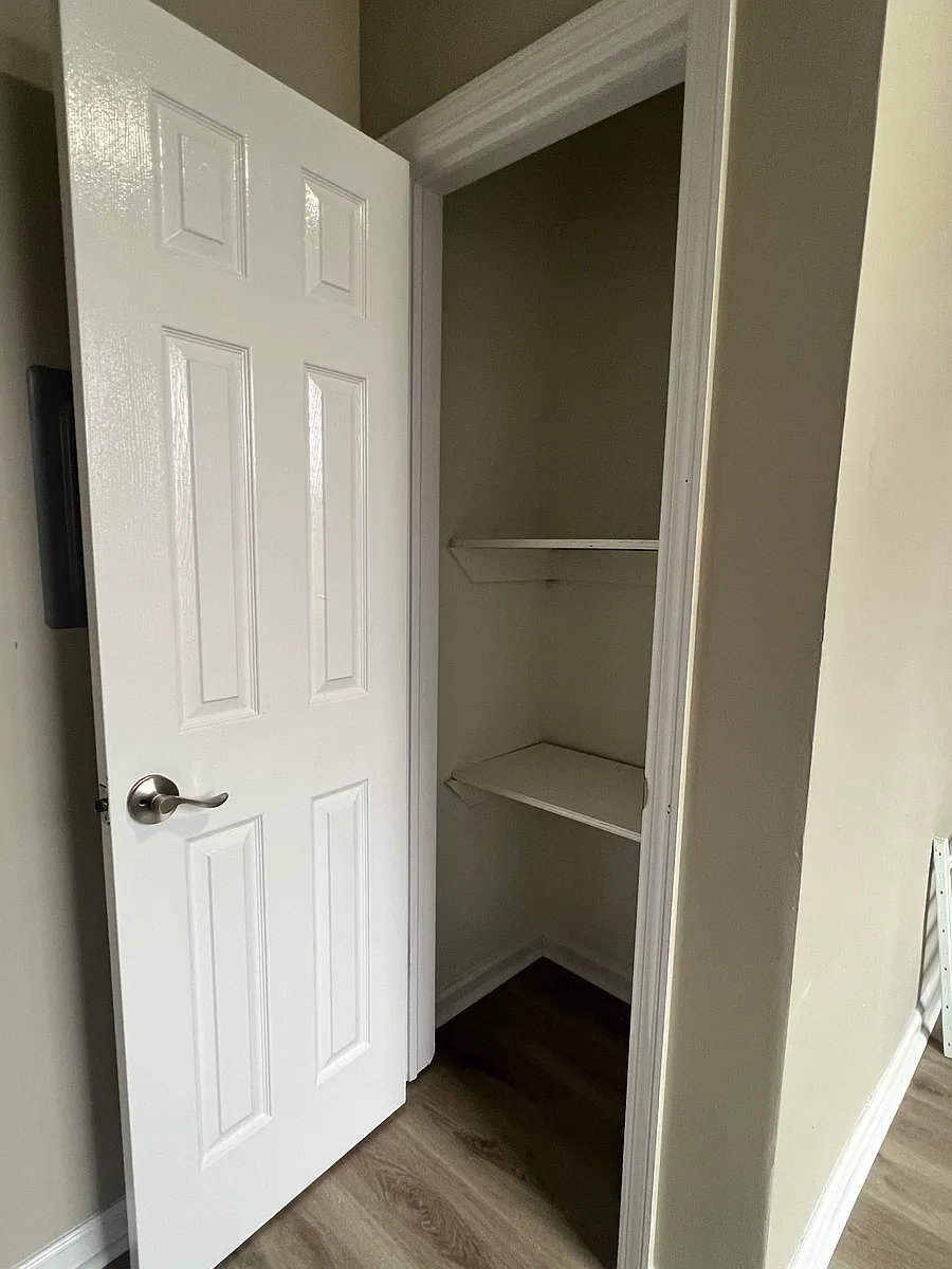 Building Photo - 38 Winans St #7