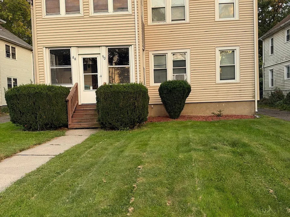 88 Woodlawn St #88