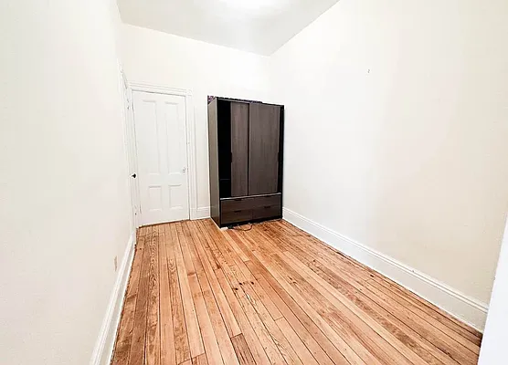 Rented by Ulas Real Estates Inc | media 18