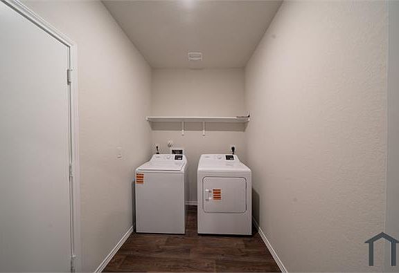 4th image of 14014 San Saba Fls