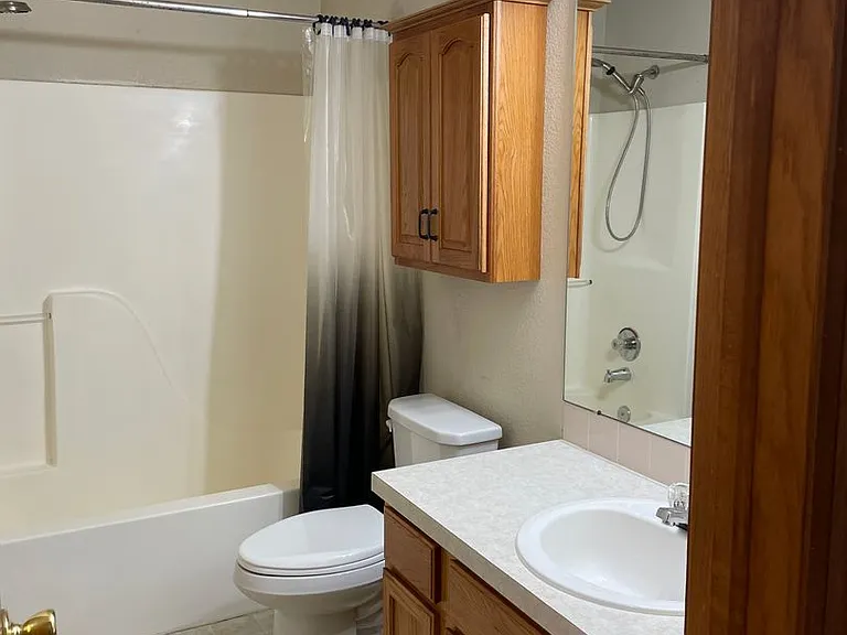 494 S Tamera Ave — Photo 28