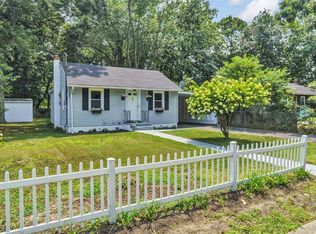 40 Commack Rd, Mastic Beach, NY 11951