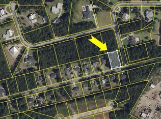 11 Estates Dr, Walterboro, SC 29488
