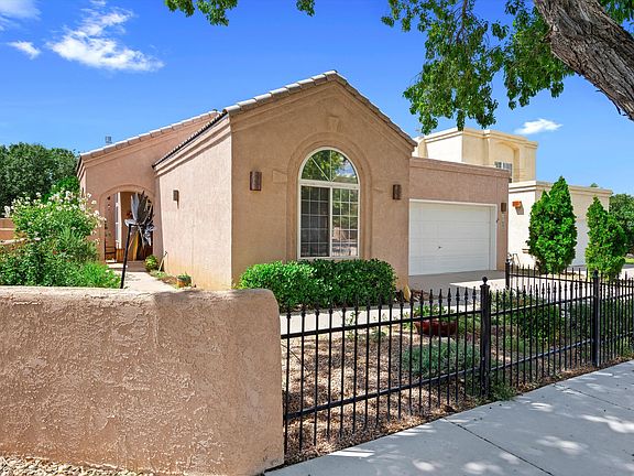 2nd image of 7605 La Mariposa Pl NE
