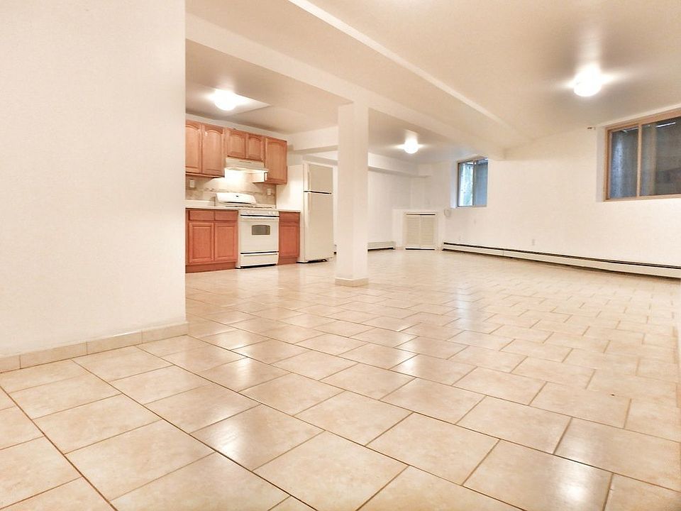 1st image of 4509 25th Ave #1