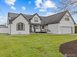 1355 McHugh Ave, Enumclaw, WA 98022