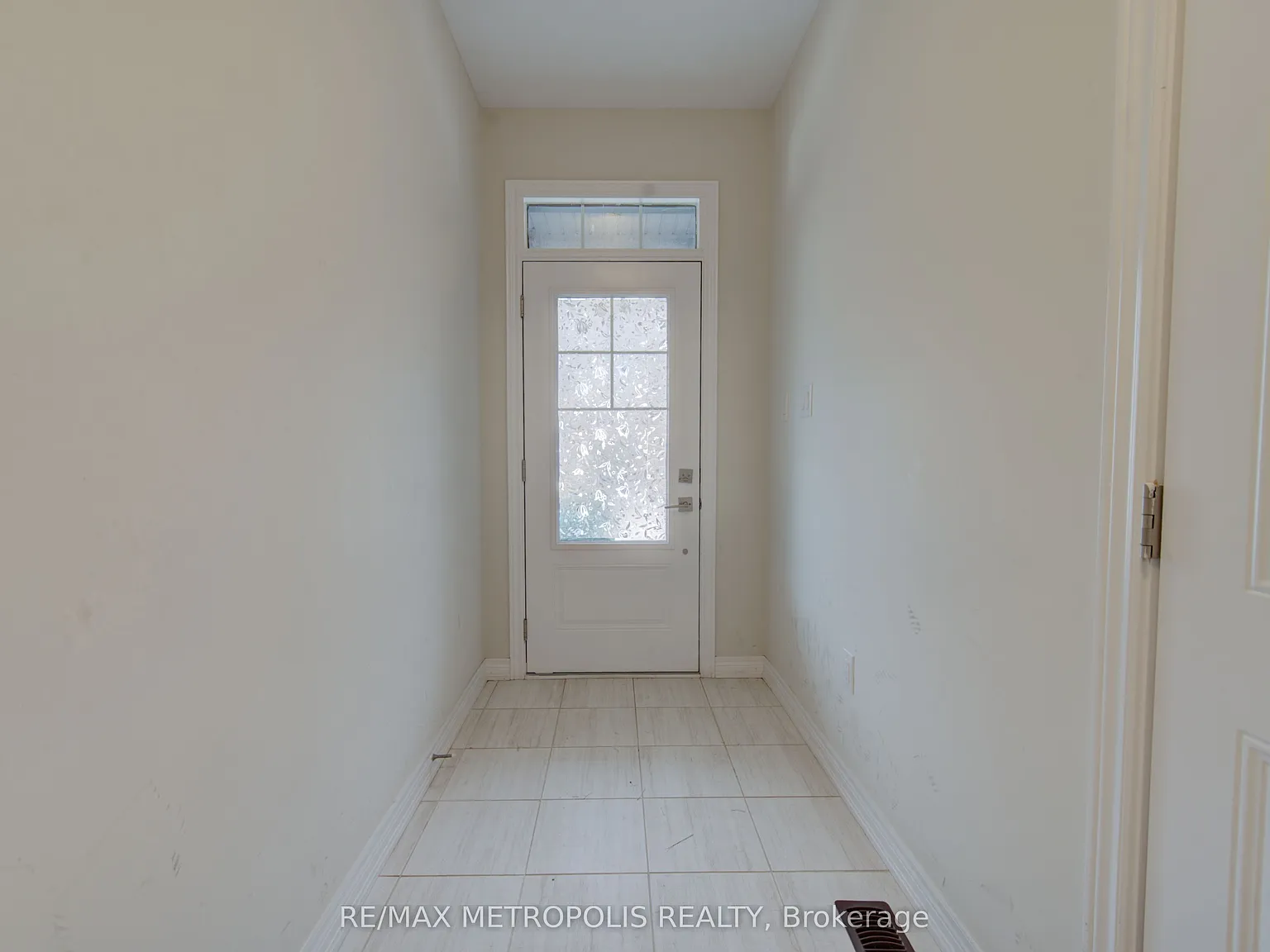 3 bed, $2,600 — Photo 4