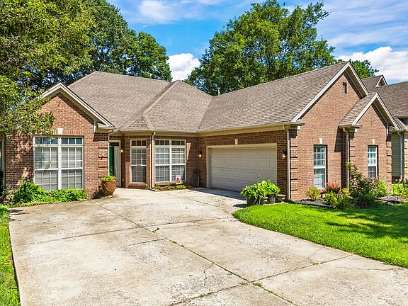 4th image of 2228 Dunhill Ln