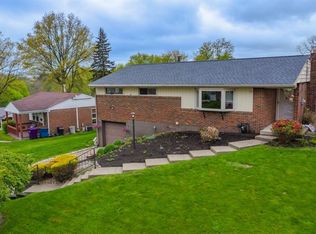 5016 Hialeah Dr, Pittsburgh, PA 15239