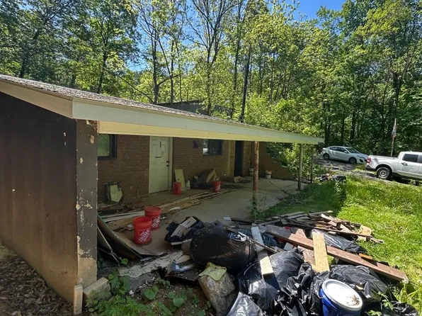 9432 Crystal Falls Dr, Hagerstown, MD 21740