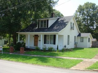 1402 Bunch St, Corinth, MS 38834