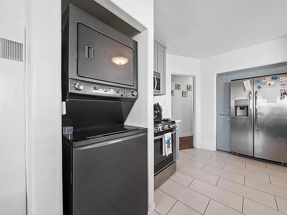 3rd image of 4766 College Ave #4766