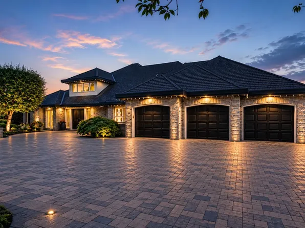 8440 Steveston Hwy, Richmond, BC V7A 1M3