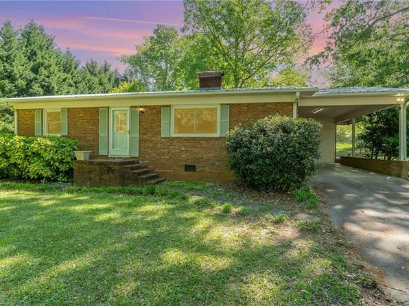 206 Gum St, Randleman, NC 27317