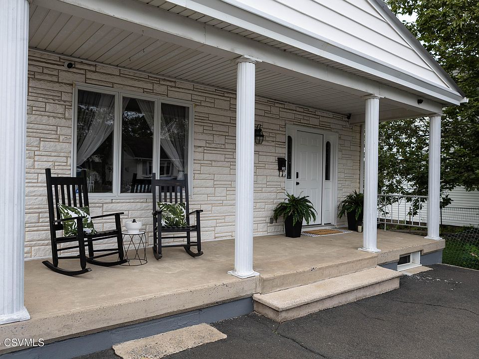 1st image of 1338 Poplar St
