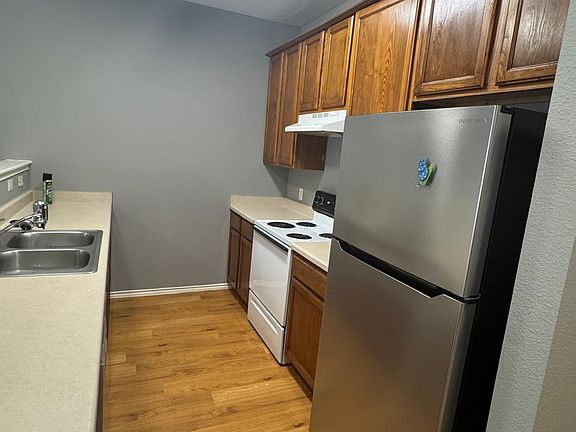 5th image of 10726 Mathom Lndg APT 4