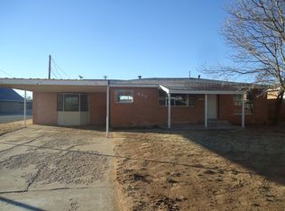 322 Cherry St, Levelland, TX 79336