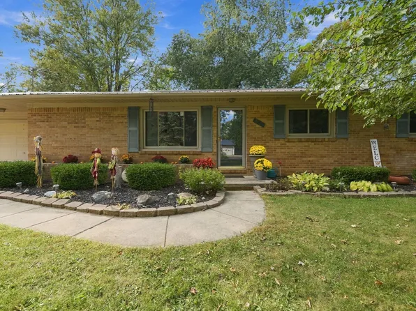537 N Neeper St, Capac, MI 48014