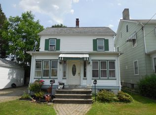 31 1st St, Raritan, NJ 08869
