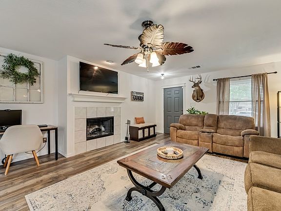 5th image of 205 Dartmouth Dr