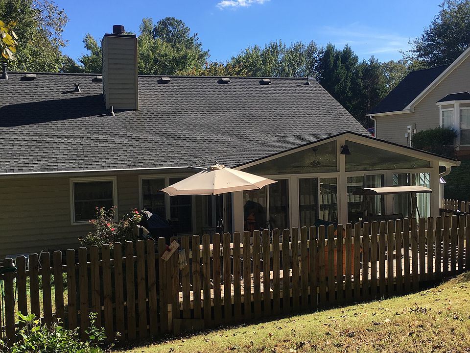 2nd image of 897 Ashley Crossing Ln