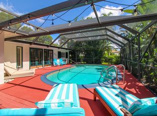 750 Pine Ct, Naples, FL 34102