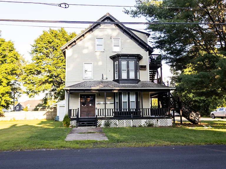 39 Hope St #2 — Photo 2