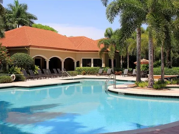 8880 Colonnades Ct W APT 424, Bonita Springs, FL 34135