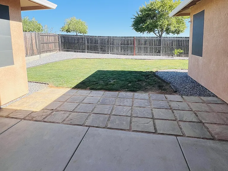 2953 Bancroft Dr — Photo 25