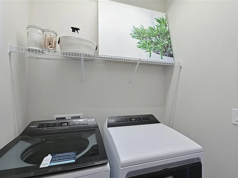 2451 Mangum Ct — Photo 39
