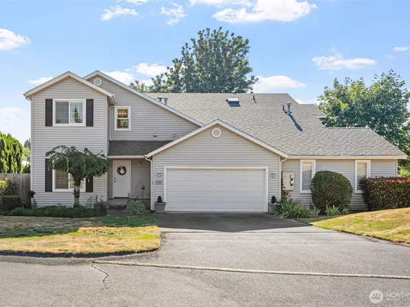 6714 109th Street Ct E, Puyallup, WA 98373