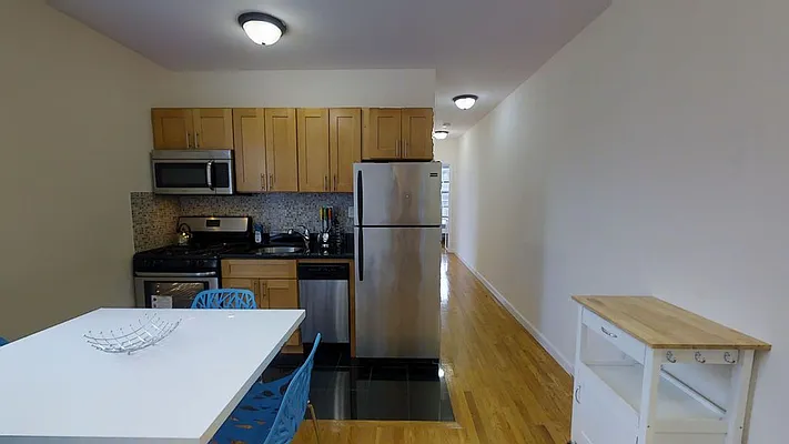 Rented by Urban Living | media 34