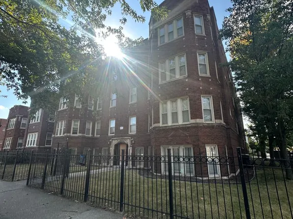 Discover Your Dream Apartment!, 1717 E 78th St, Chicago, IL 60649